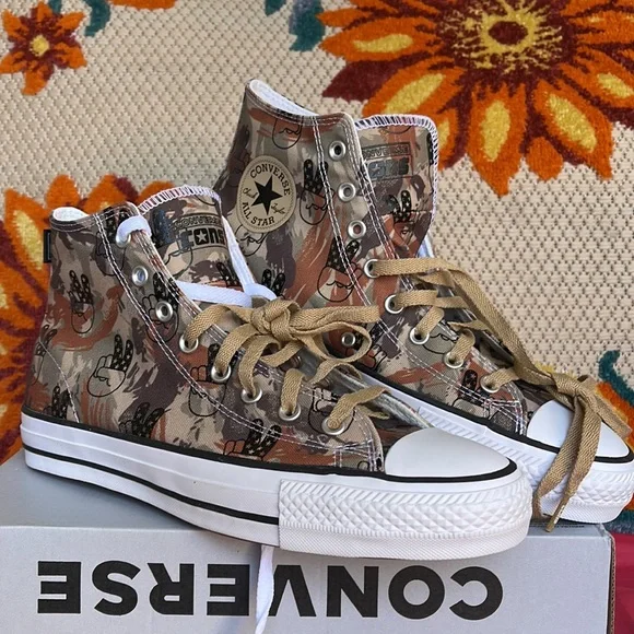 Converse A02414C
CTAS PRO HI
HAMADAN/PINECONE BROWN/BLACK
Men’s sneakers - Picture 7 of 16